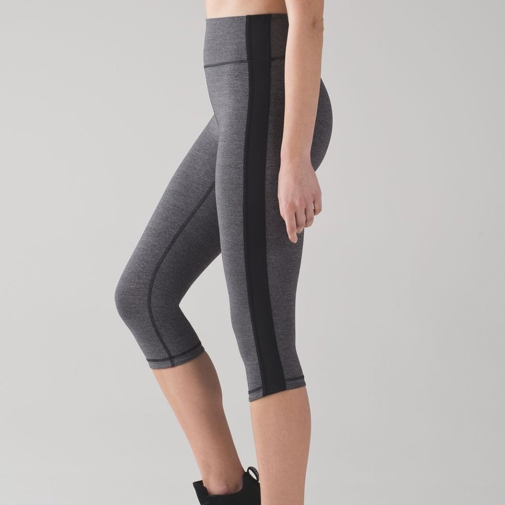 Lululemon | Squad Goals Crop Heathered Black Size 10